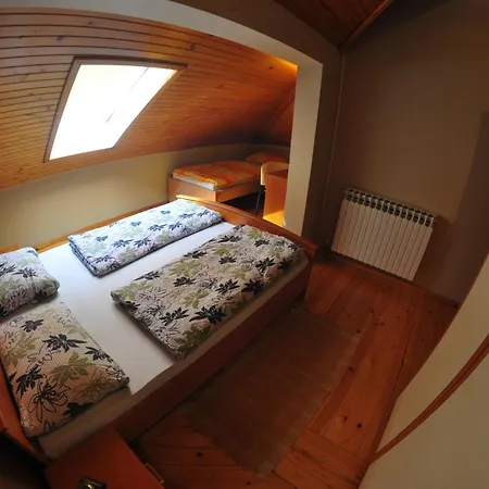 Center Lakóépület *